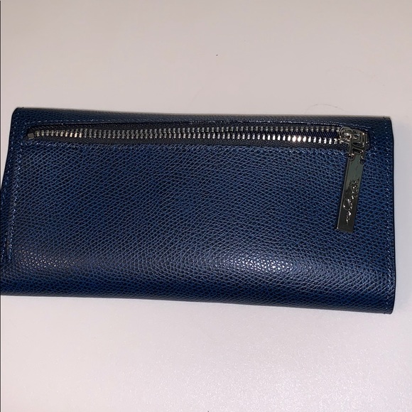 Halogen Wave Wallet-NWOT - Picture 3 of 4